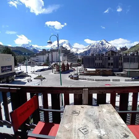 Le Sherpa 2* Les Deux Alpes